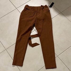 NWT flirtatious juniors sz 1 brown pants 588